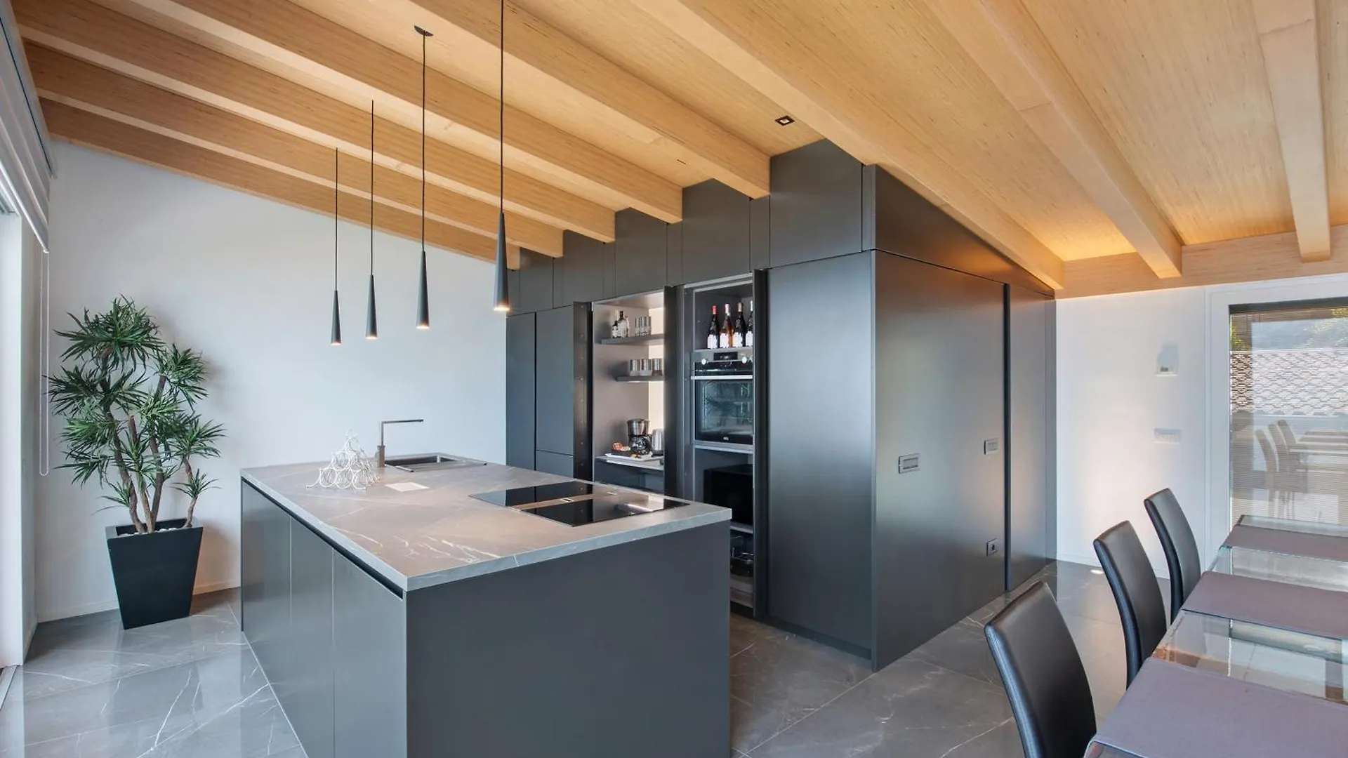Luxury Lakefront Penthouse Lezzeno