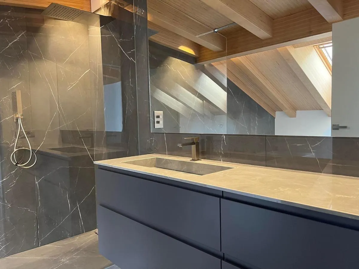 Luxury Lakefront Penthouse Lezzeno Italy